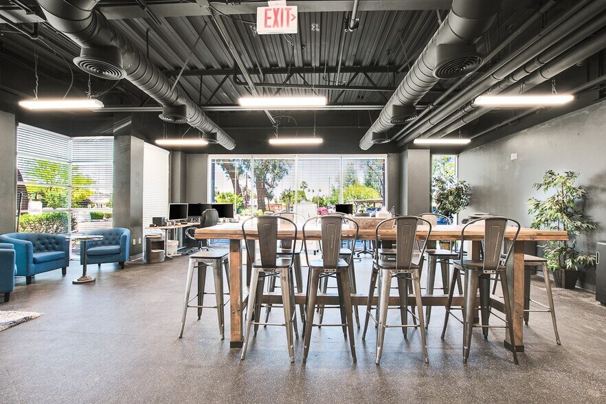 More Photos Of 575 W Chandler Blvd, Chandler Medical For Sale