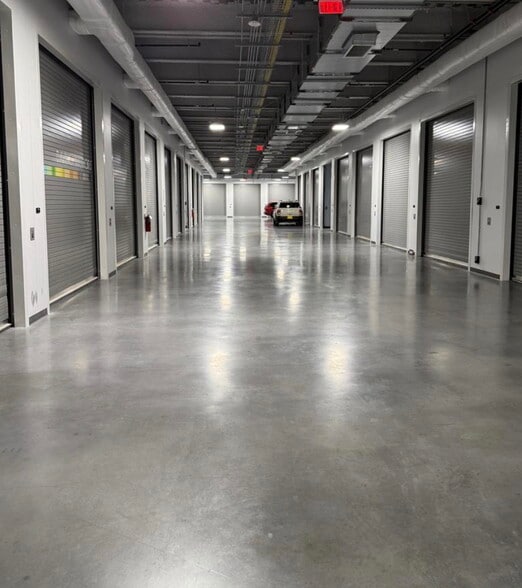 More Photos Of 4229 FM 620, Austin Showroom For Sale