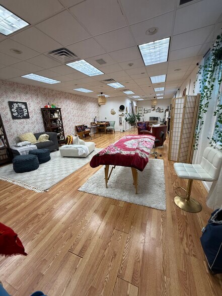 More Photos Of 1547 N 9th St, Stroudsburg Freestanding For Lease