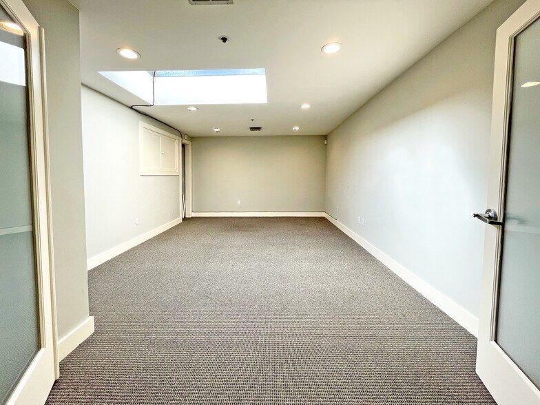 More Photos Of 2014 Shattuck Ave, Berkeley Office For Lease