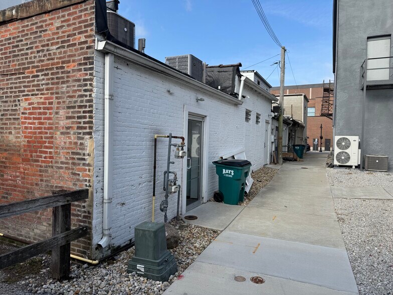 More Photos Of 116 W Main St, Plainfield Storefront Retail Residential For Lease