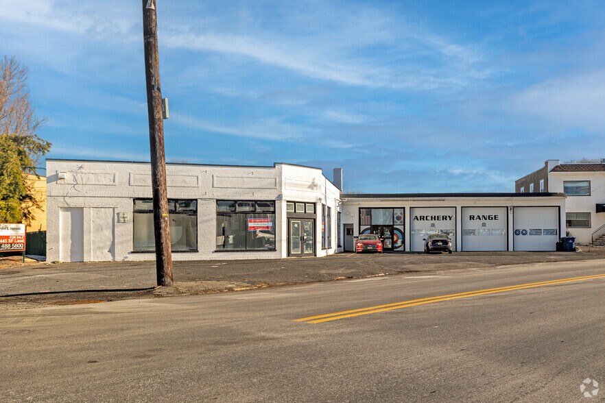 More Photos Of , Hackensack Unknown For Sale