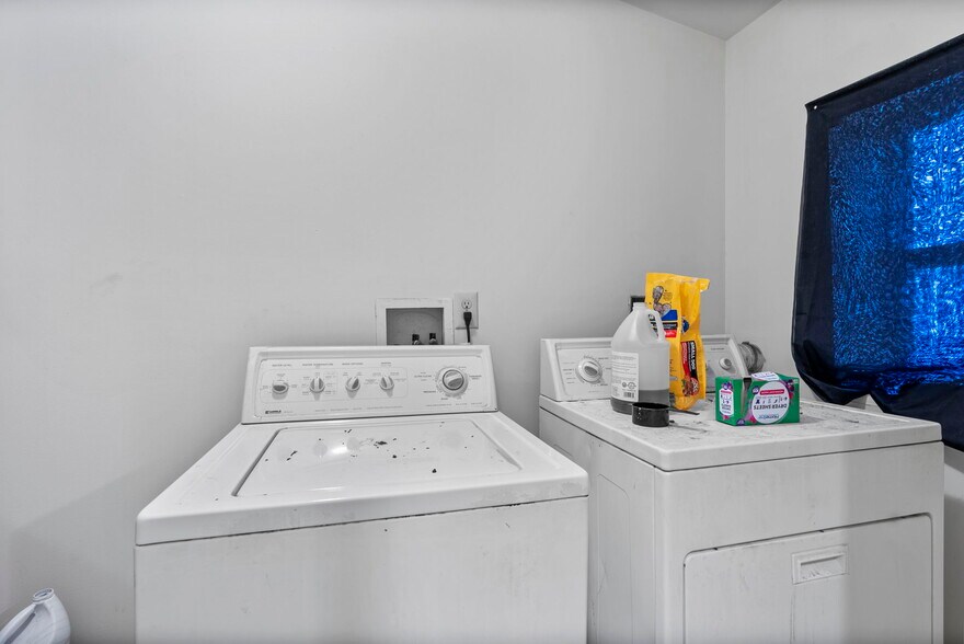 More Photos Of 1433 W Lombard St, Baltimore Multifamily For Sale