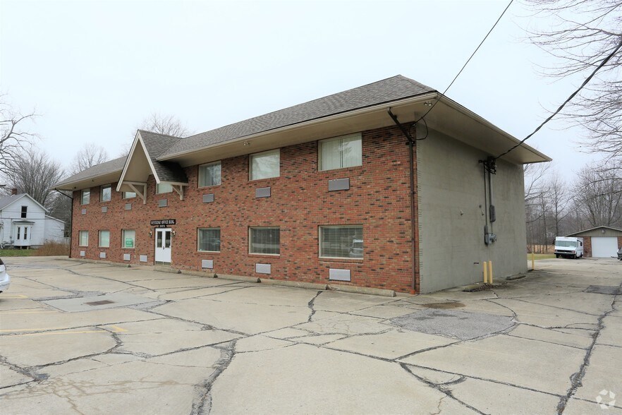 Primary Photo Of 31674 Center Ridge Rd, North Ridgeville Office For Lease