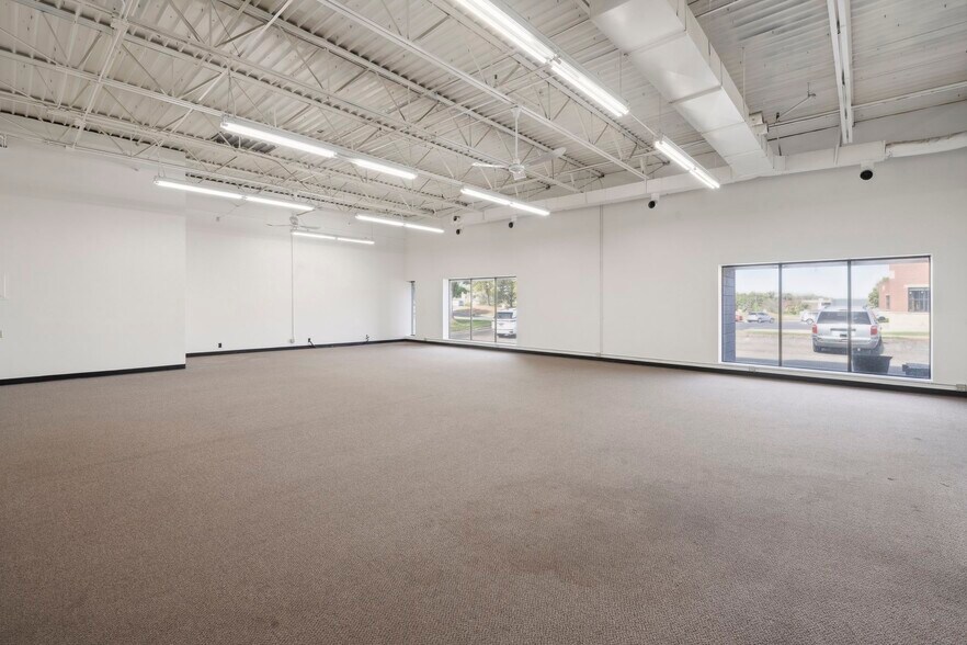 More Photos Of 7115-7133 Washington Ave S, Edina Research And Development For Lease