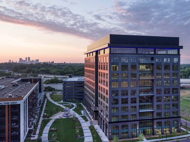 More Photos Of 1601 Utica Ave S, Minneapolis Office For Lease