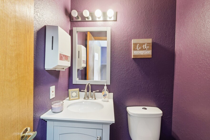 More Photos Of 819 Southwestern Run, Youngstown Medical For Sale