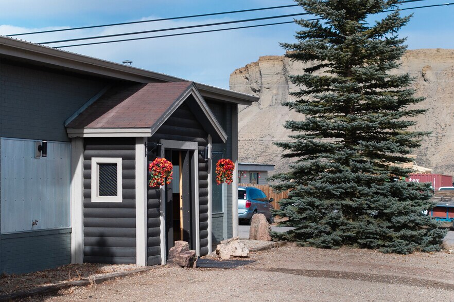 More Photos Of 312 4th Street St, Kremmling Light Manufacturing For Sale