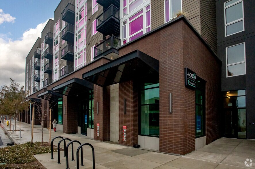 More Photos Of 696 N 6th St., San Jose Storefront For Lease