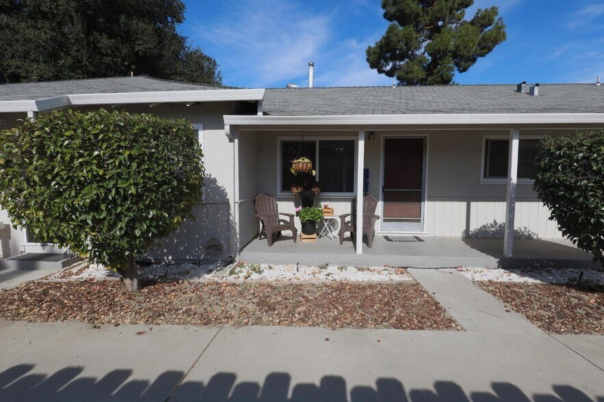 More Photos Of 236 Higdon Ave, Mountain View Apartments For Sale