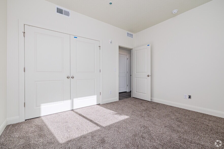 More Photos Of 36 W 1600 N, Sunset Apartments For Sale