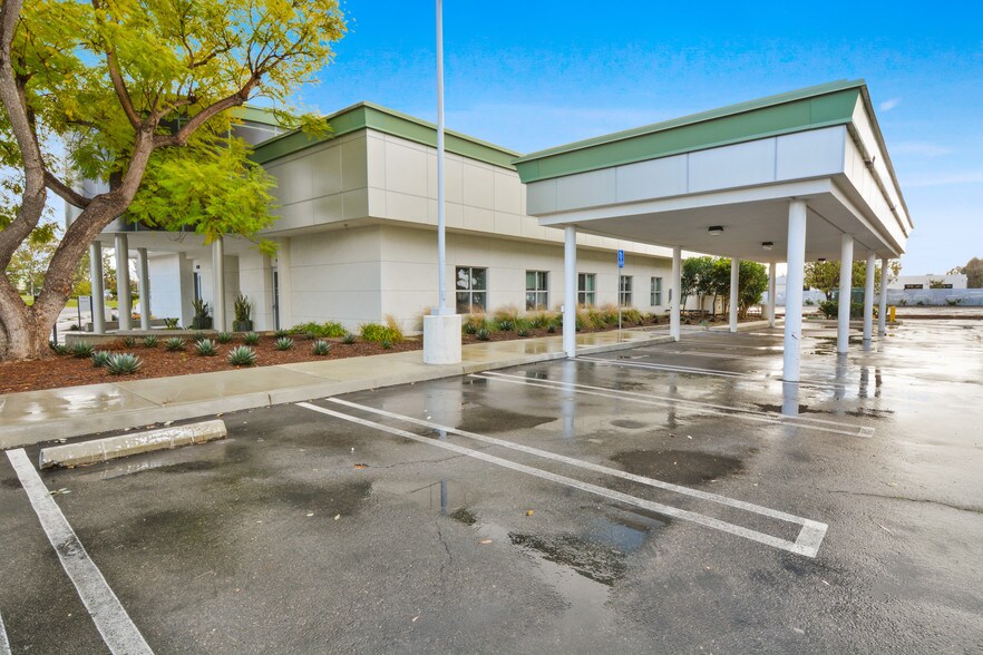 More Photos Of 4501 Birch St, Newport Beach Medical For Lease