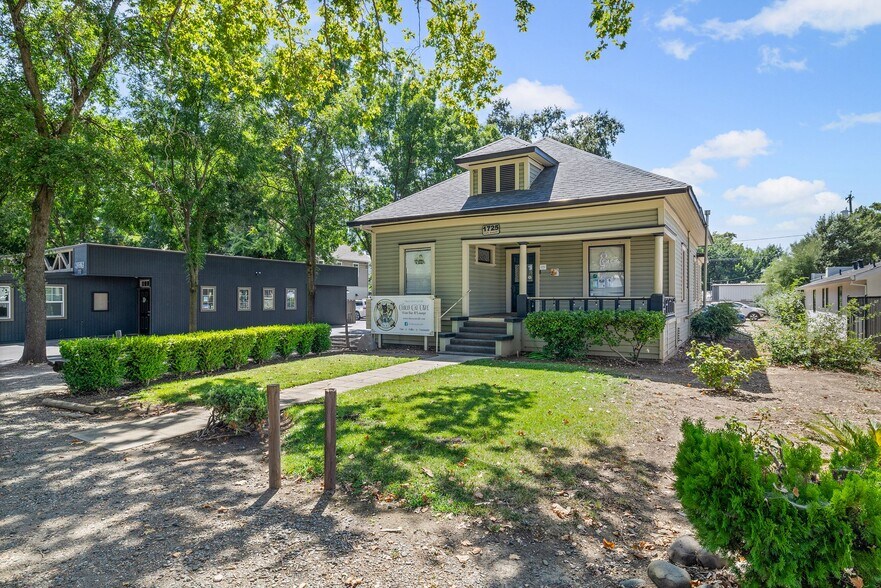 Primary Photo Of 1725 Esplanade Rd, Chico Freestanding For Lease