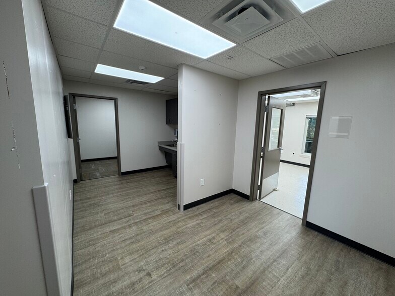 More Photos Of 105 Newsom St, Durham Medical For Lease