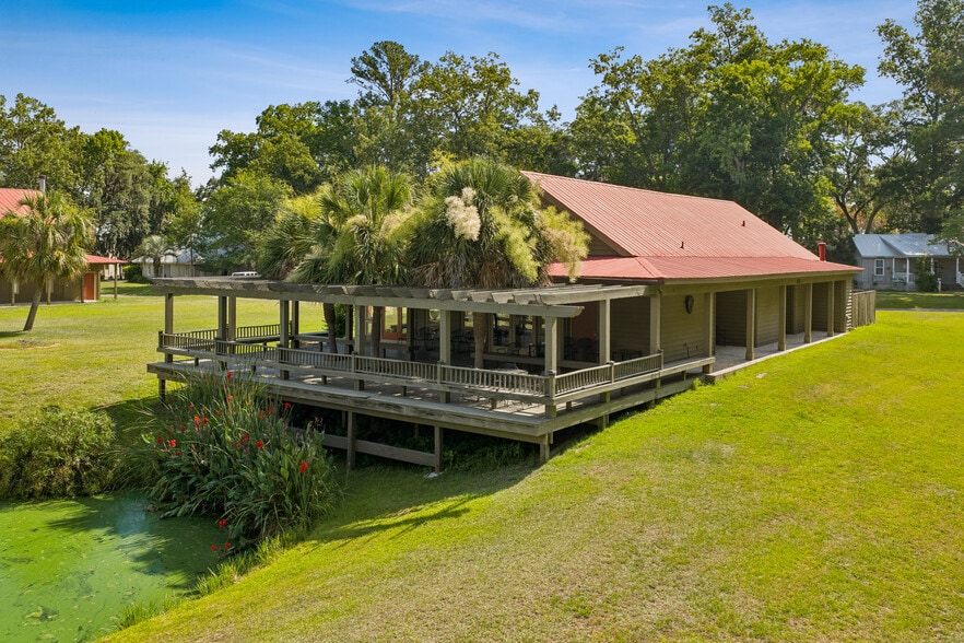 More Photos Of 205 Coosaw Way, Ridgeland Lodge Meeting Hall For Sale