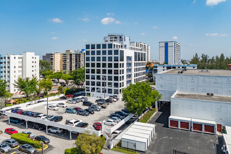 More Photos Of 5040 NW 7th St, Miami Medical For Lease