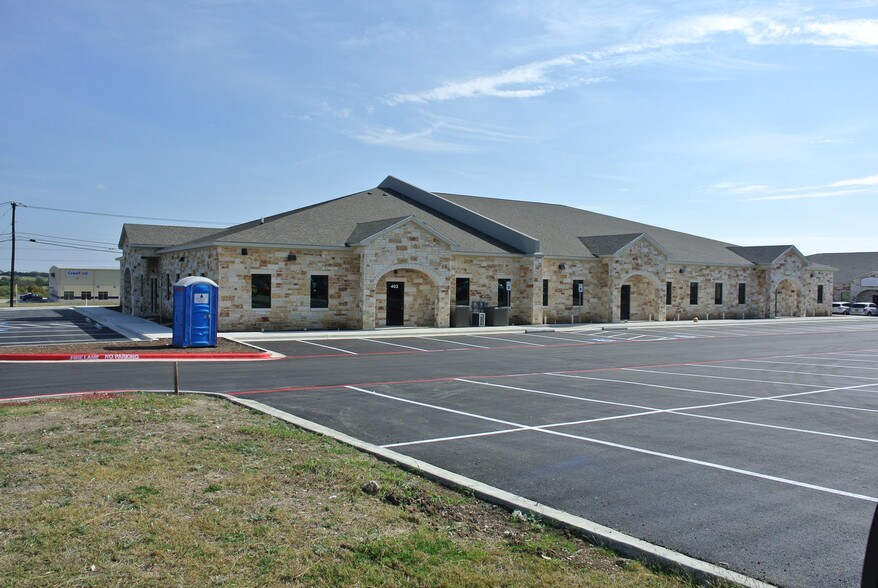 More Photos Of 3800 So W S Young Dr, Killeen Medical For Lease