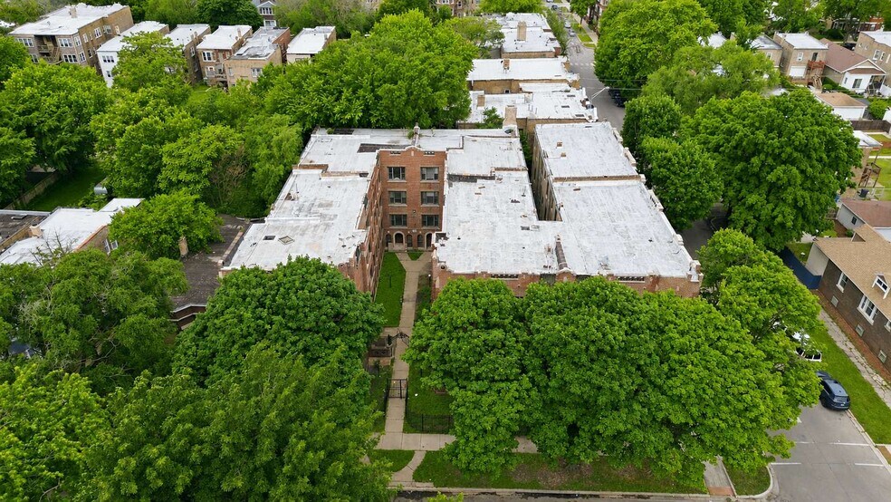 More Photos Of 6802-6808 S Prairie Ave, Chicago Apartments For Sale