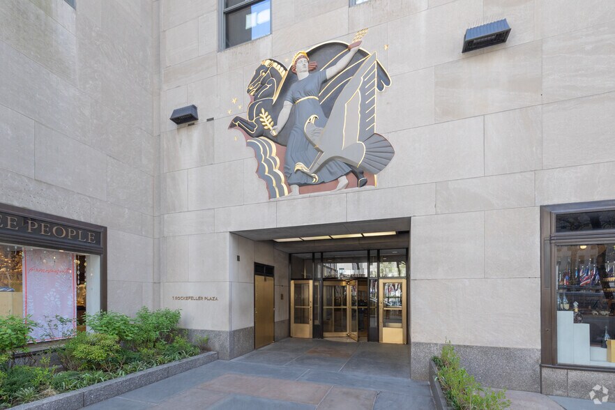 More Photos Of 1 Rockefeller Plaza, New York Office For Lease