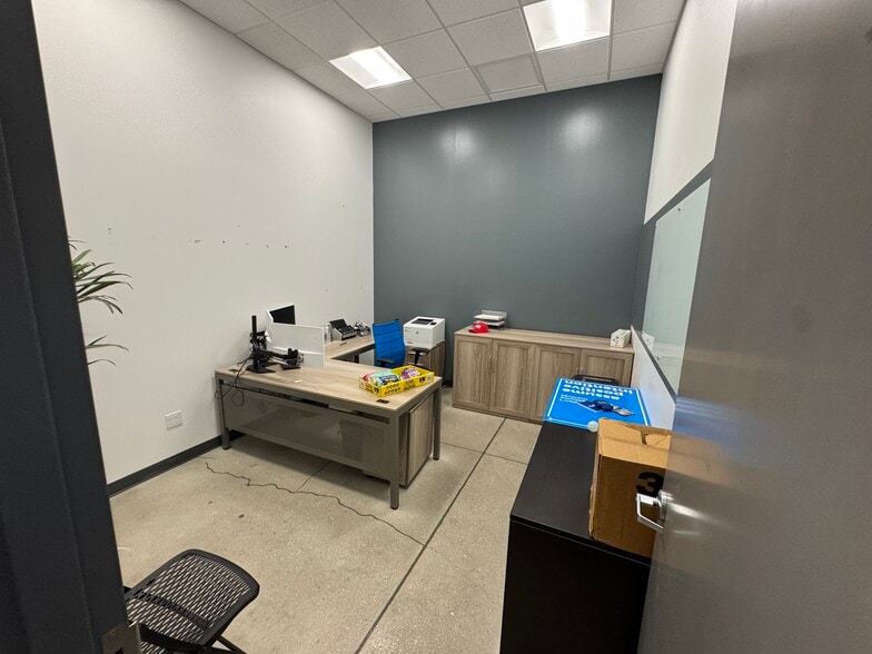 More Photos Of 1455 Rail Head Blvd, Naples Warehouse For Sale