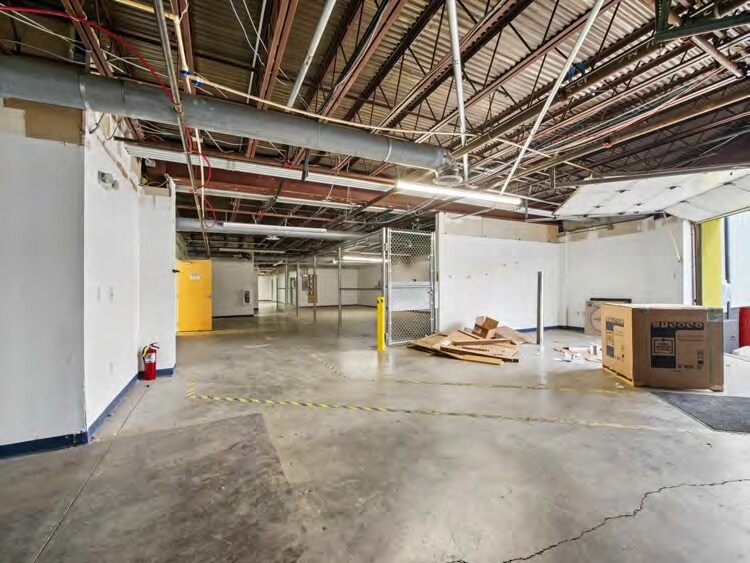 More Photos Of 1717-4189 Arlingate Ln, Columbus Light Distribution For Lease