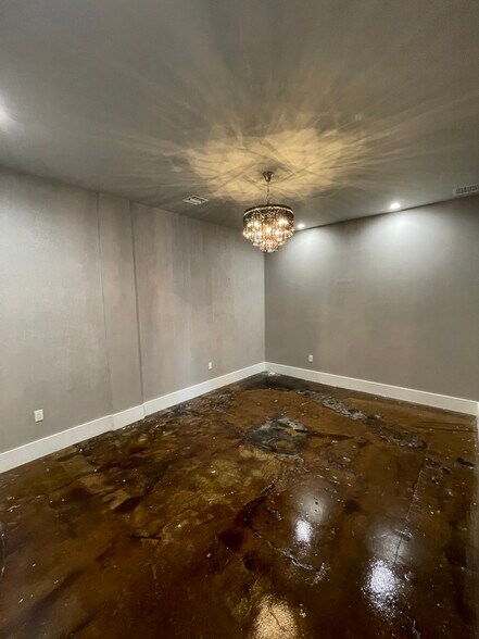 More Photos Of 525 NW 29th St, Miami Light Distribution For Lease