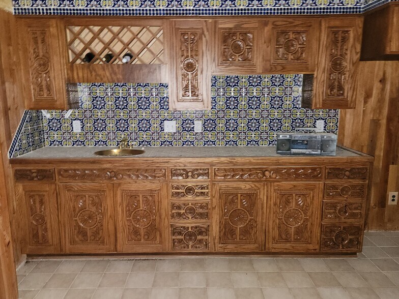 More Photos Of 1601 N County Road 1110, Midland Land For Sale