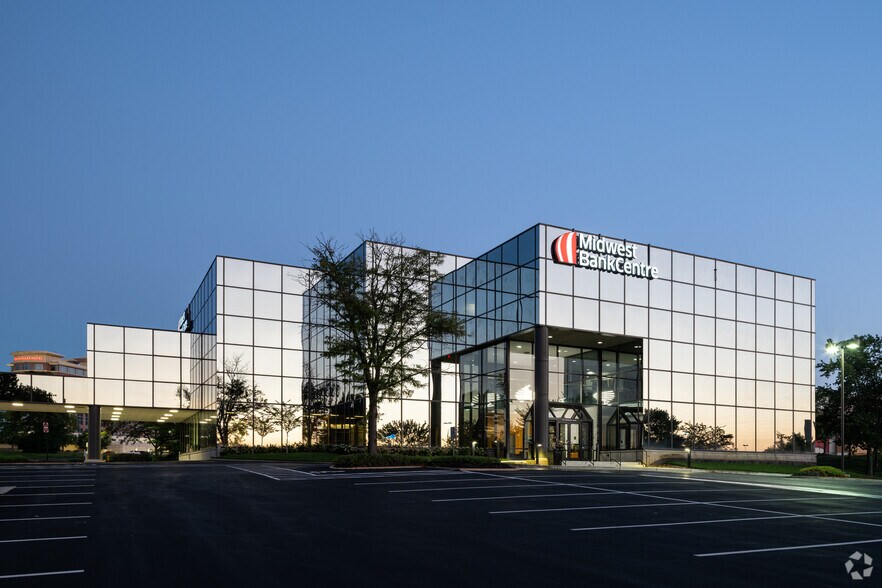 Primary Photo Of 500 Chesterfield Ctr, Chesterfield Office For Lease