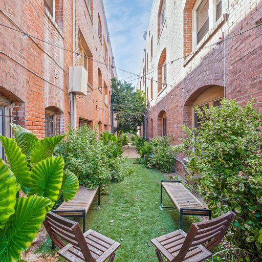 More Photos Of 124 N Westmoreland Ave, Los Angeles Apartments For Sale