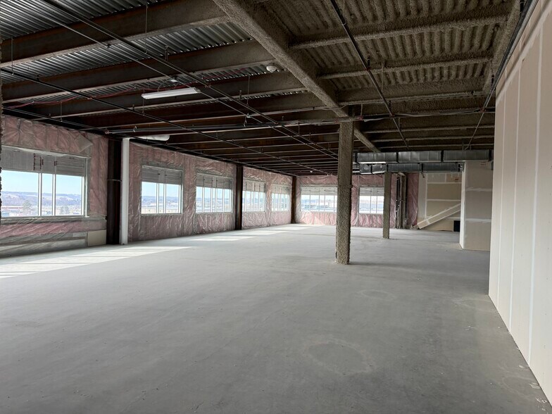 More Photos Of 4025 Westmark Dr, Dubuque Office For Sale