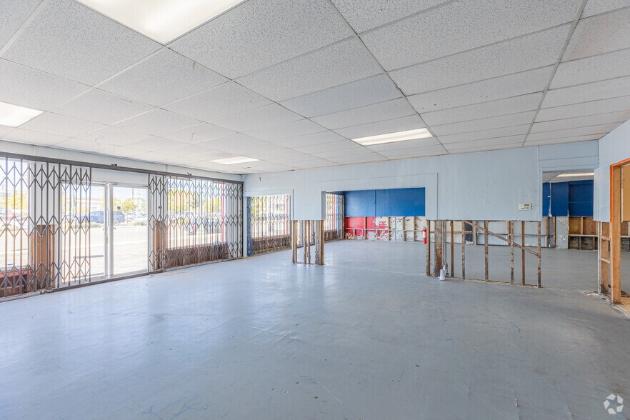 More Photos Of 1705-1727 National City Blvd, National City Auto Dealership For Sale