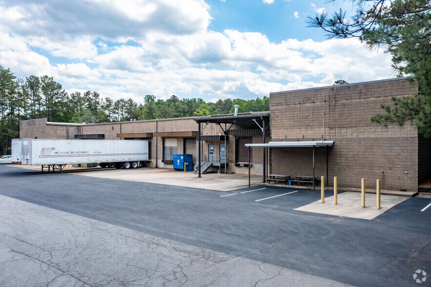 More Photos Of 3055 Northwoods Cir, Peachtree Corners Warehouse For Lease