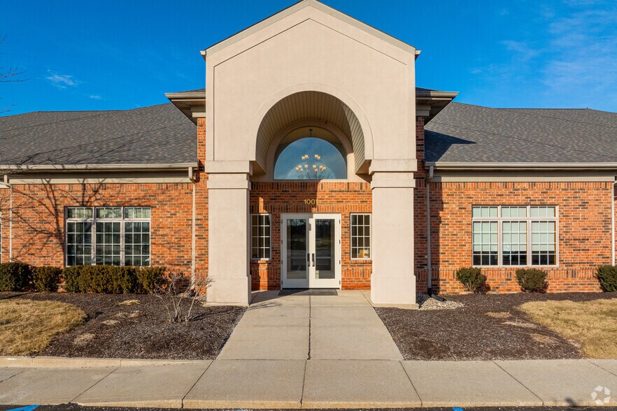 More Photos Of 1001 Chestnut Hills Pky, Fort Wayne Office For Lease