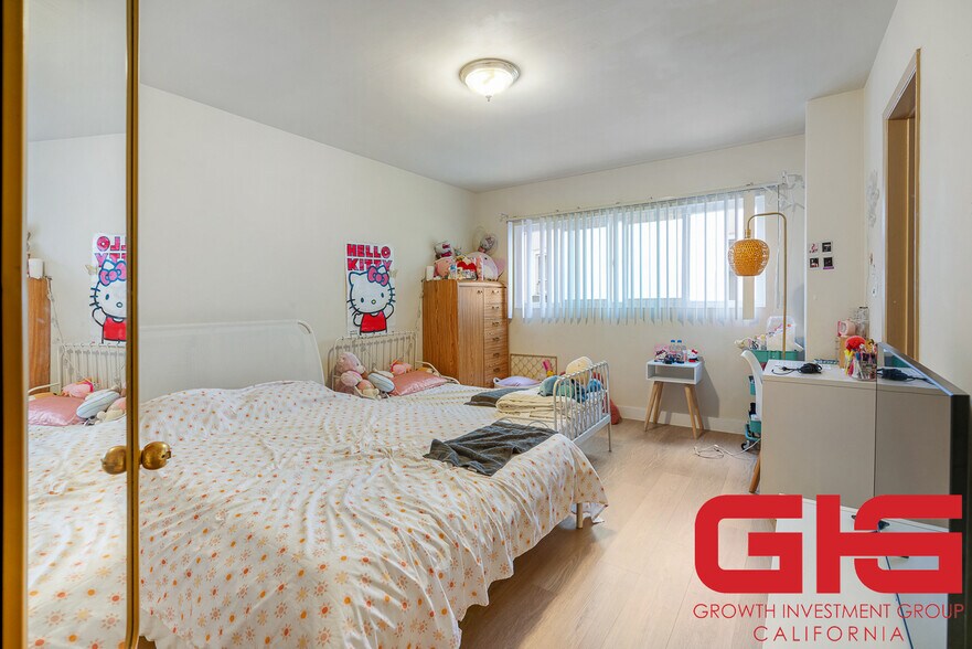 More Photos Of 259 N Euclid Ave, Pasadena Apartments For Sale