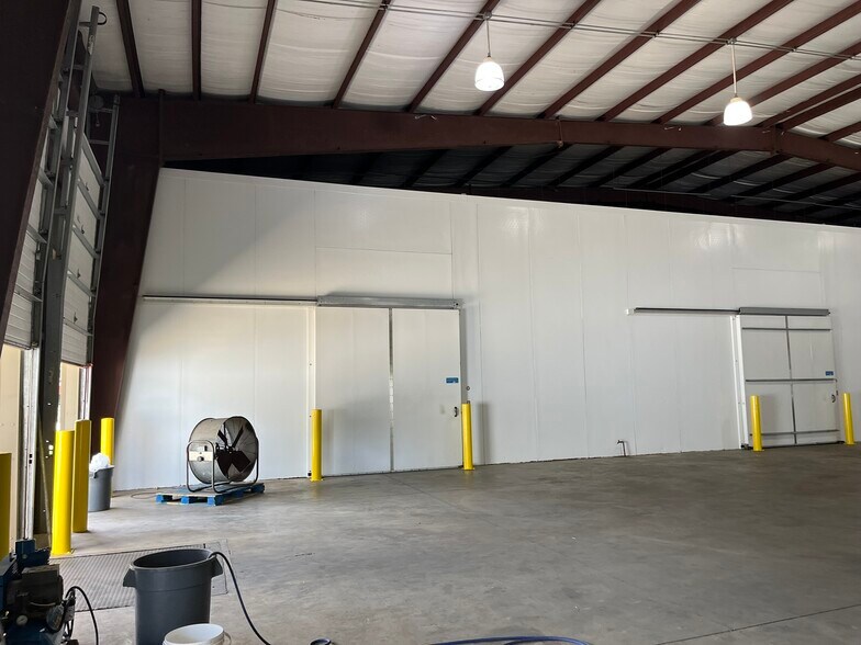 More Photos Of 2400 W Herman St, Pensacola Warehouse For Sale