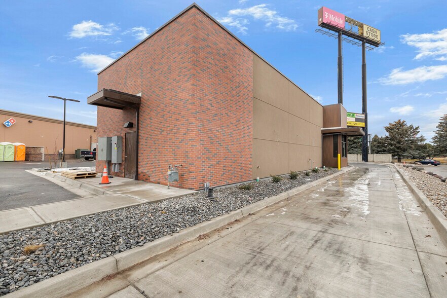 More Photos Of 1221 Parkway Dr, Blackfoot General Retail For Sale