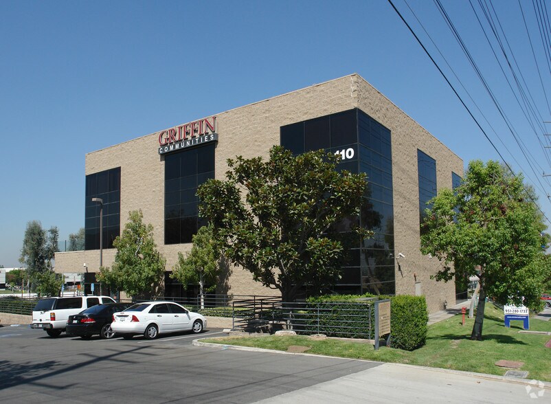 Primary Photo Of 110 N Lincoln Ave, Corona Medical For Lease