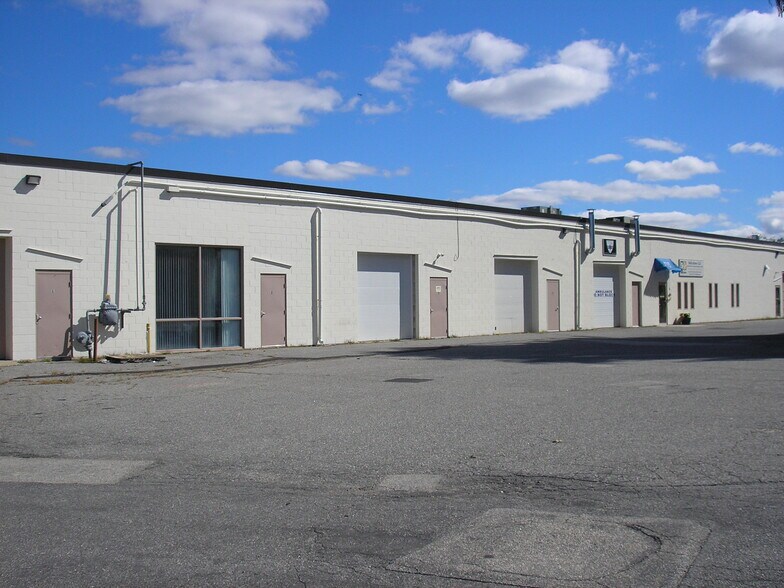 More Photos Of 4 Bud Way, Nashua Light Manufacturing For Lease