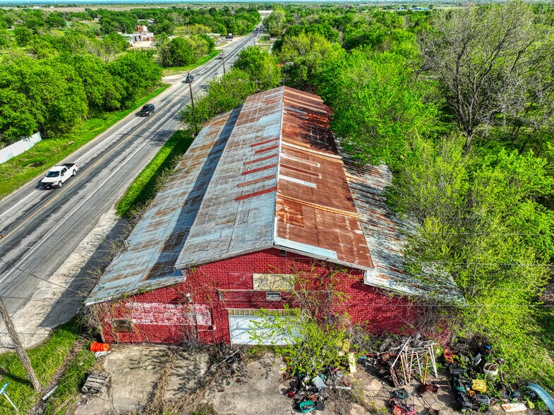 More Photos Of 100 S Magnolia Ave, Hubbard Auto Repair For Sale