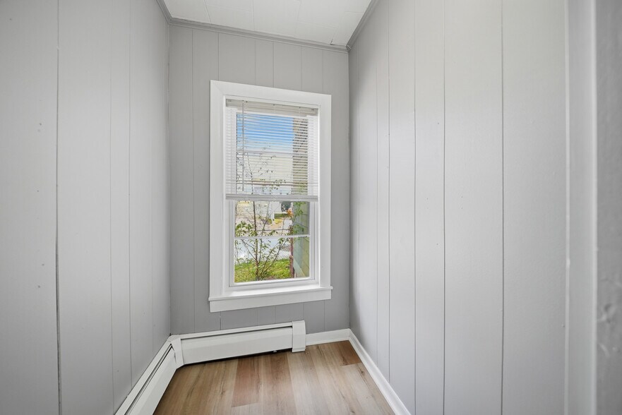 More Photos Of 266 Douglas St, Manchester Multifamily For Sale