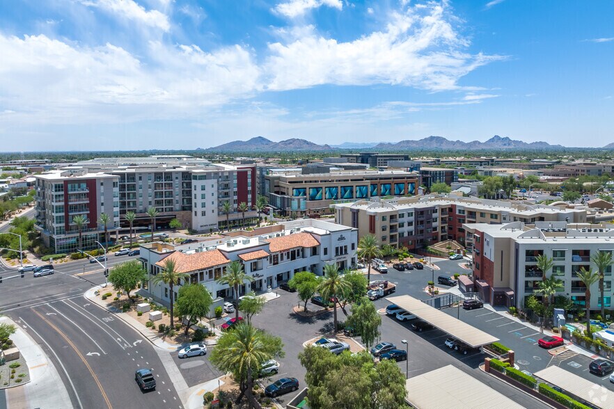 More Photos Of 15444 N Greenway-Hayden Loop, Scottsdale General Retail For Lease