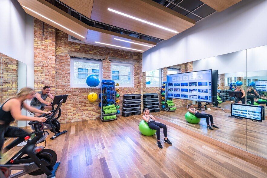 More Photos Of 136 S Main St, Salt Lake City Office For Lease