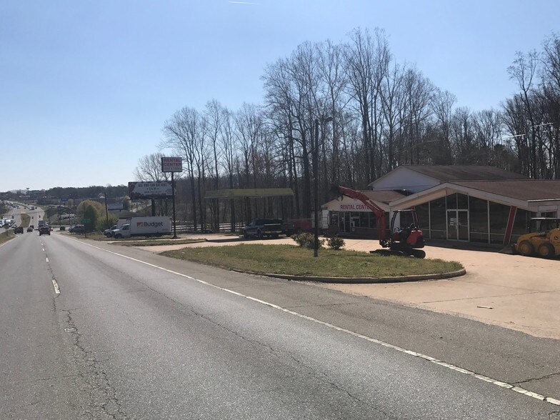 More Photos Of 400 E Dixon Blvd, Shelby Freestanding For Sale