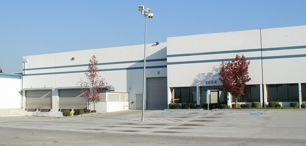 Primary Photo Of 2660-2668 E Del Amo Blvd, Carson Warehouse For Lease