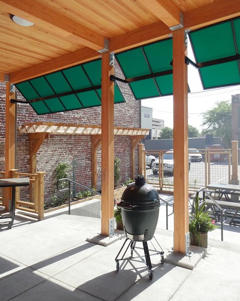 More Photos Of 42 W South St, Indianapolis Restaurant For Lease