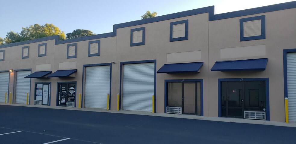 More Photos Of 932 NE 24th Ln, Cape Coral Light Manufacturing For Lease