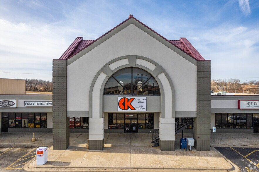 More Photos Of 800 E Aldrich Rd, Bolivar Freestanding For Lease