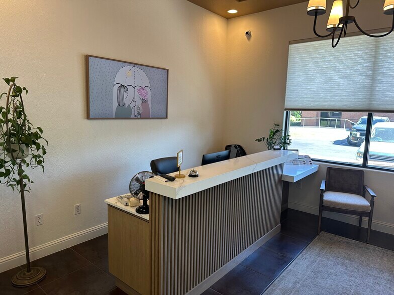 More Photos Of 3924 W Caldwell Ave, Visalia Coworking Space