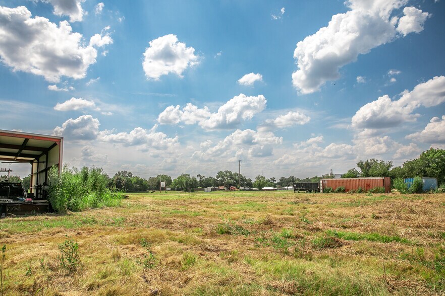 More Photos Of 30 Red Tip Ln, Brenham Land For Sale