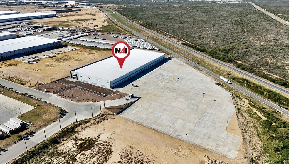 More Photos Of 19926 Kraus Lp, Laredo Distribution For Sale